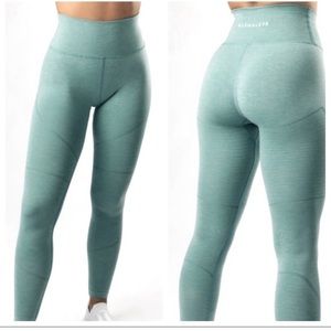 Alphalete legging
